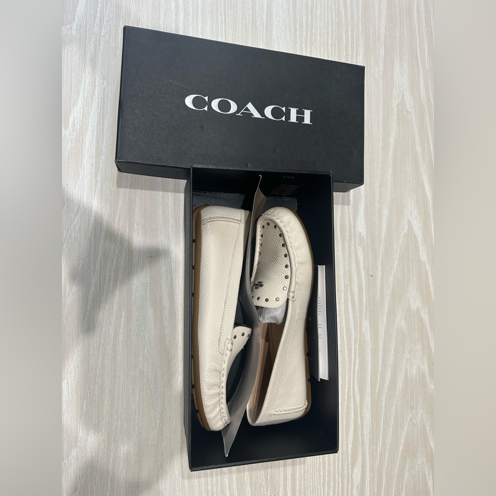 Women’s Coach G4466 McKenna Slip On Driving Loafers Cream Leather Sz 7.5
